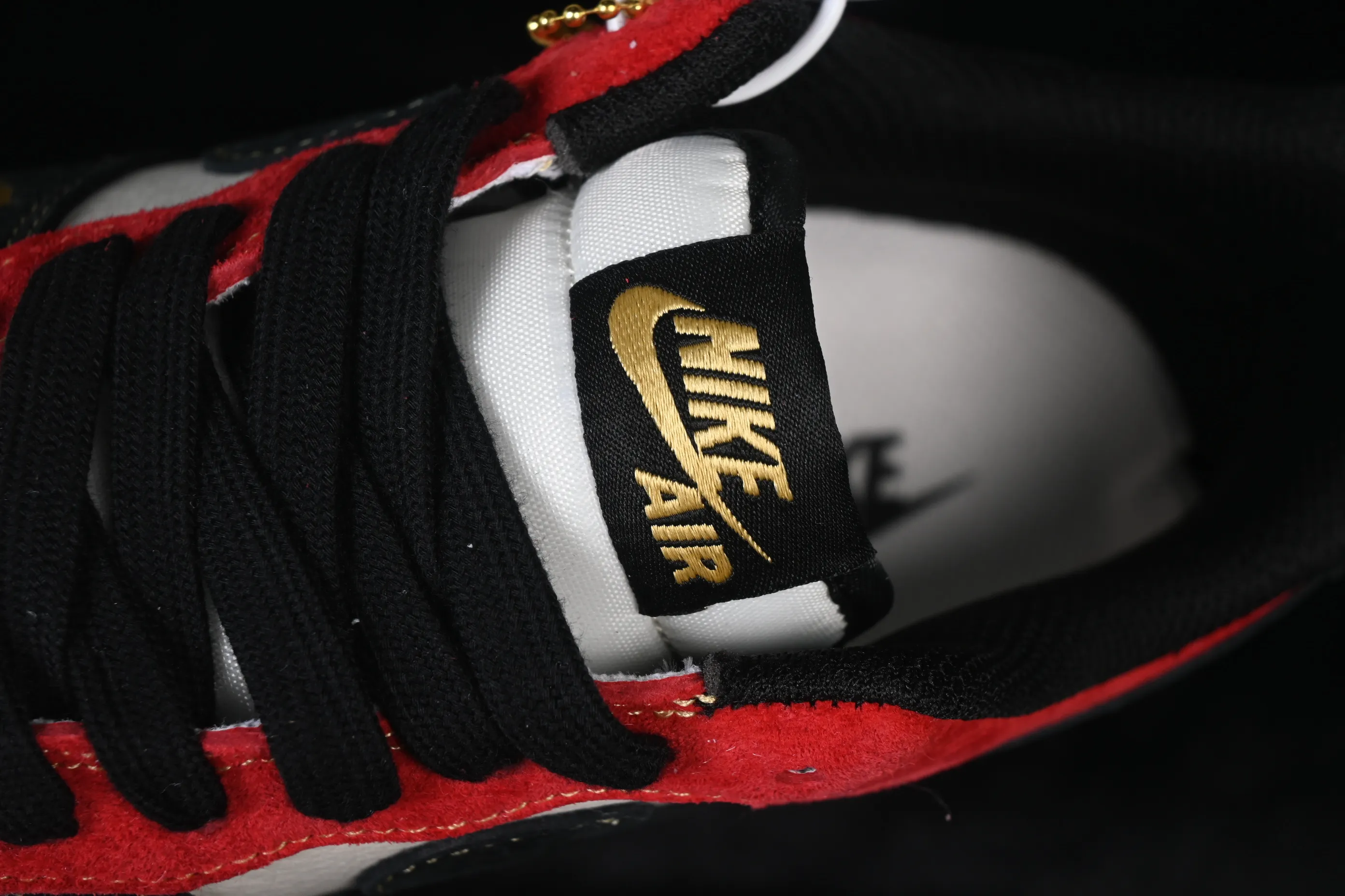 All categories Nk Air Force 1 Air Force series Nk Air Force 1 Low Air Force low-top Nike Air Force 1'07 Low Year of the Horse limited edition Beige, black and red contrast Air Force 1 low-top casual sneakers QW5288-131